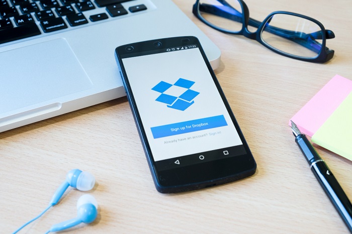 How to find and remove duplicate photos from Dropbox_