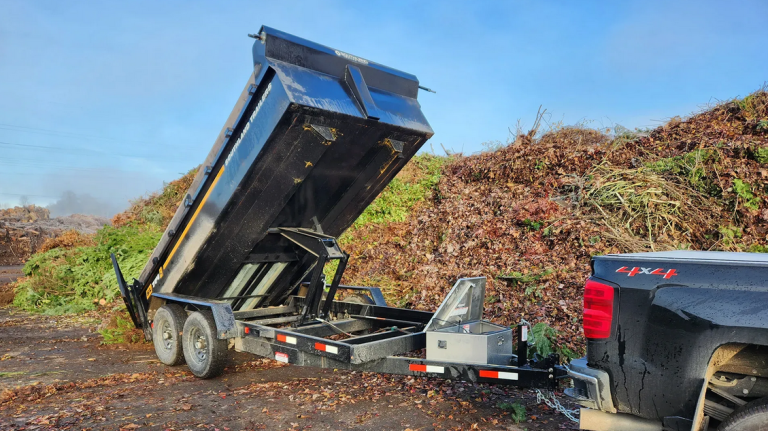 Choosing Wisely: Key Factors To Consider When Selecting A Junk Removal Service